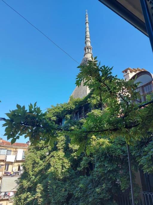 Appartamento Sotto La Mole Antonelliana Турин Экстерьер фото